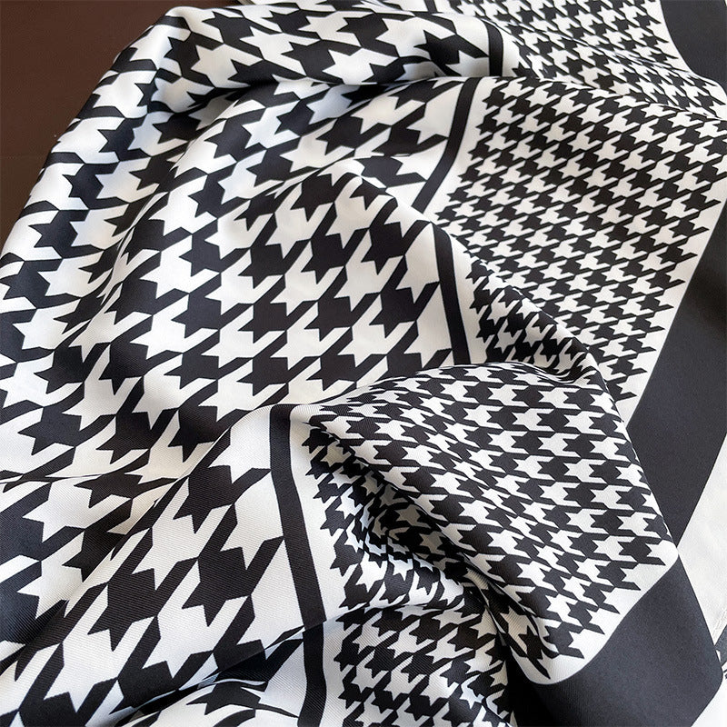 High-grade Versatile Twill Large Kerchief Classic Plaid Scarf